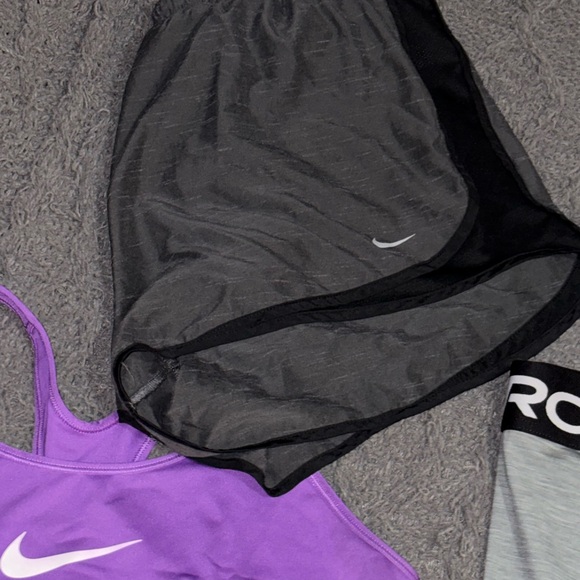 Nike and Under Armour activewear NWT - Picture 4 of 4